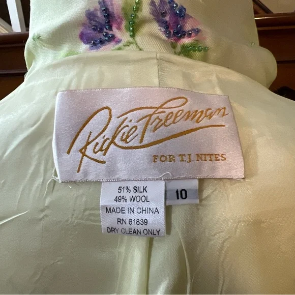 ❤️Rickie Freeman by T. J. Nites 2 Pc Silk and Wool Dress and Jacket.  Size 10. - Picture 10 of 16